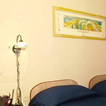 Lejlighed For Two Persons With Sea View In Near The Trogir