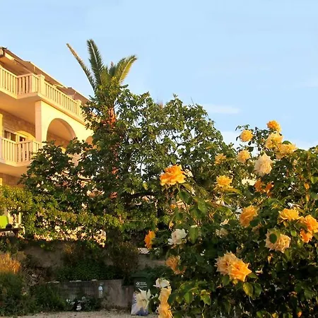 For Two Persons With Sea View In Near The Guest house *