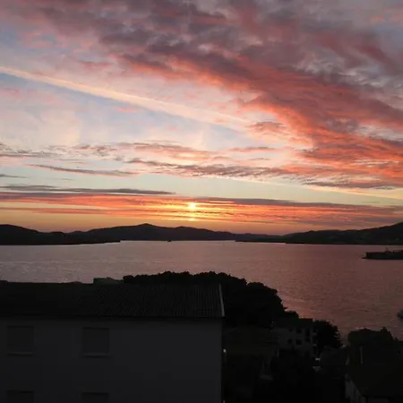 Appartamento For Two Persons With Sea View In Near The *