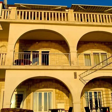 Guest house For Two Persons With Sea View In Near The